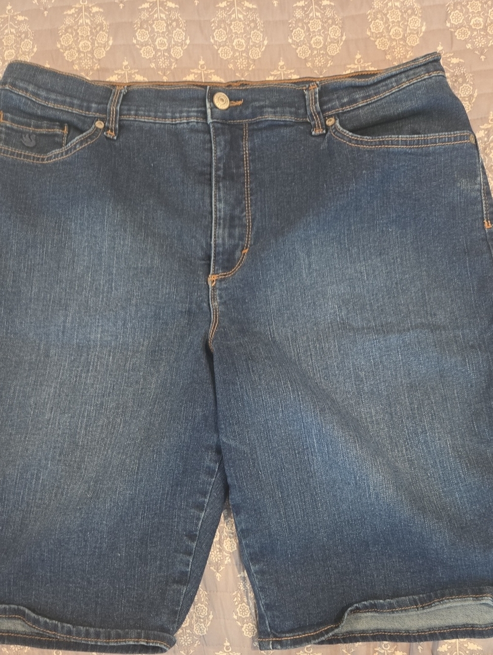 Gloria Vanderbilt Indigo Boyfriend Jean Shorts
